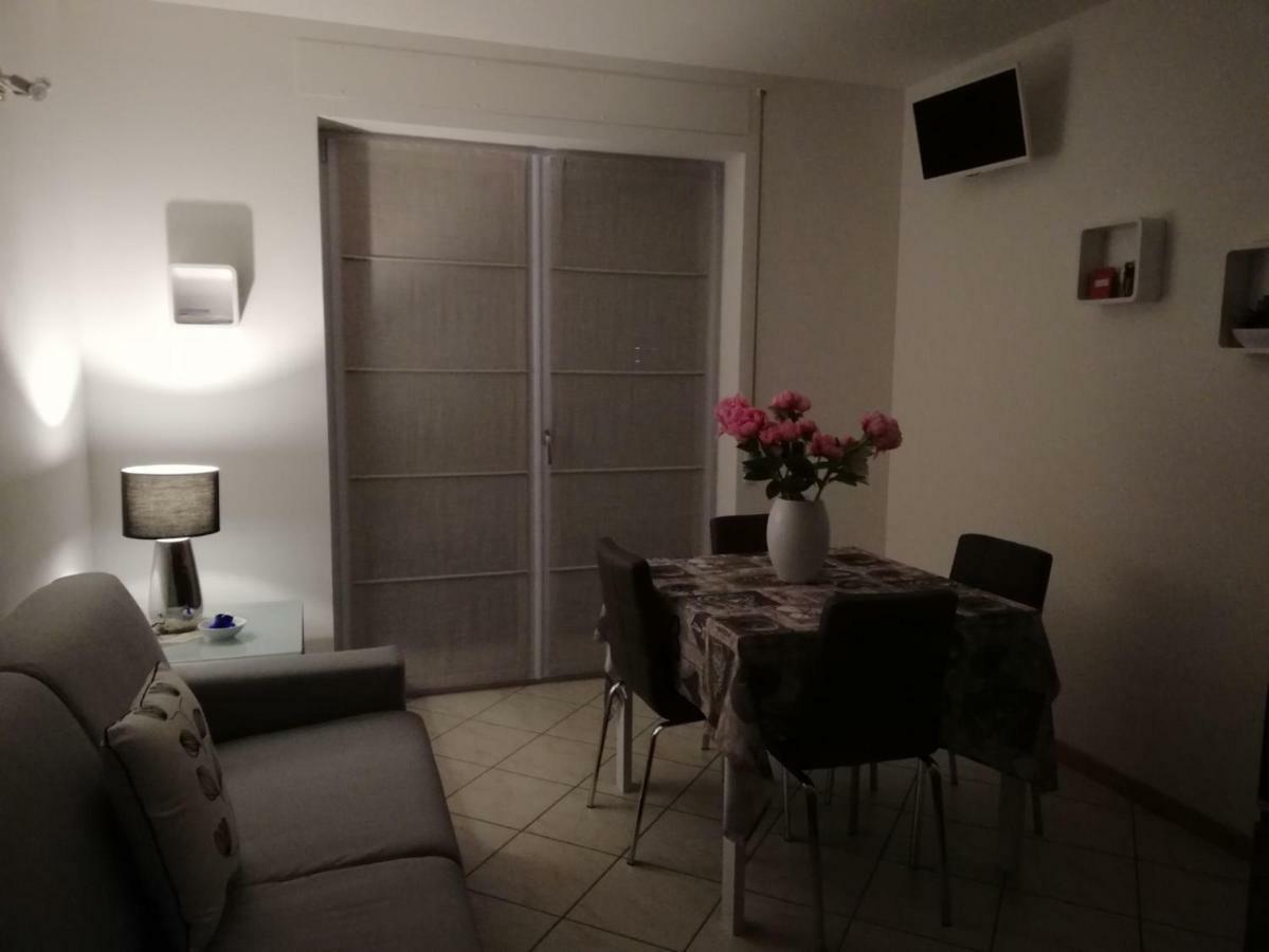 Ca Delle Rose Apartment Rovereto  Bagian luar foto